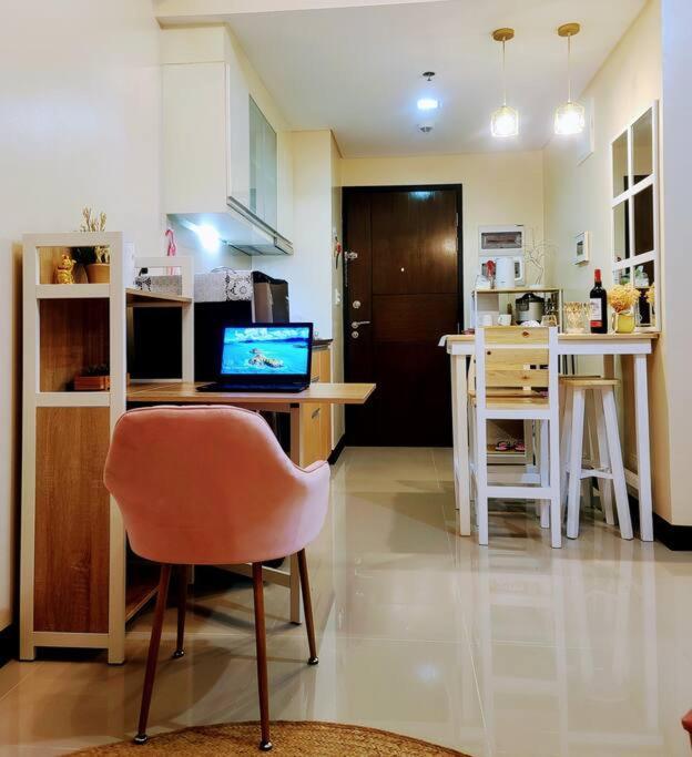 Ferienwohnung House Of B&Y At 101 Newport Across Naia T3 Manila Exterior foto